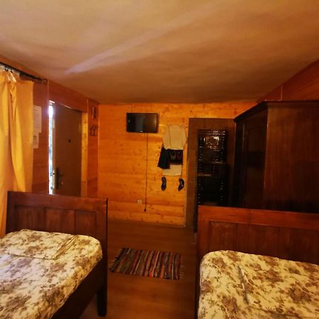 Casa De Oaspeti Dunarea La Cazane 두보바 외부 사진
